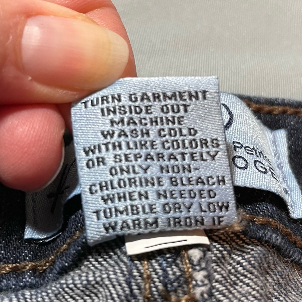 Kim Rogers Petite Jeans. - Picture 3 of 6
